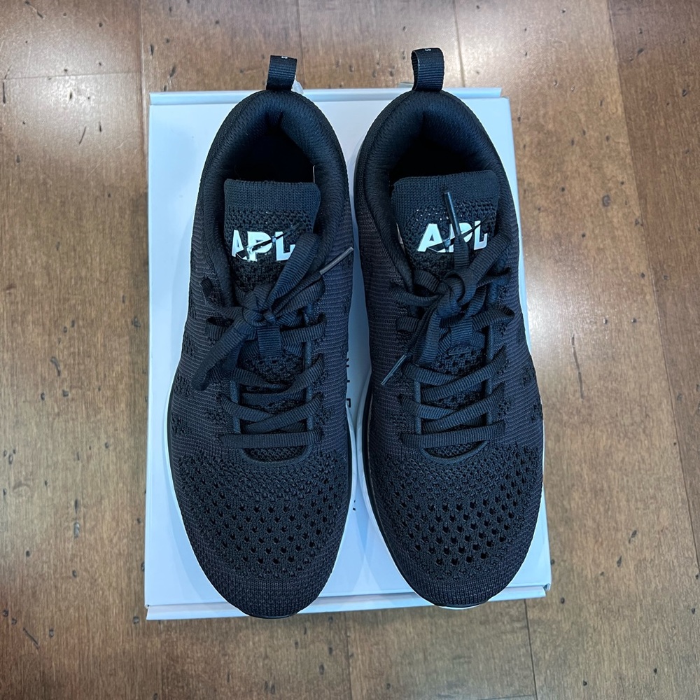 *BRAND NWT* Black Techloom Pro APL shoes